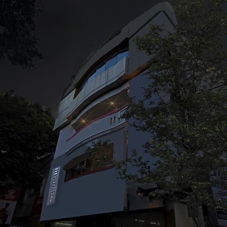 Super Townhouse G Silver Hotels Near Us Biometric Csennai Kültér fotó