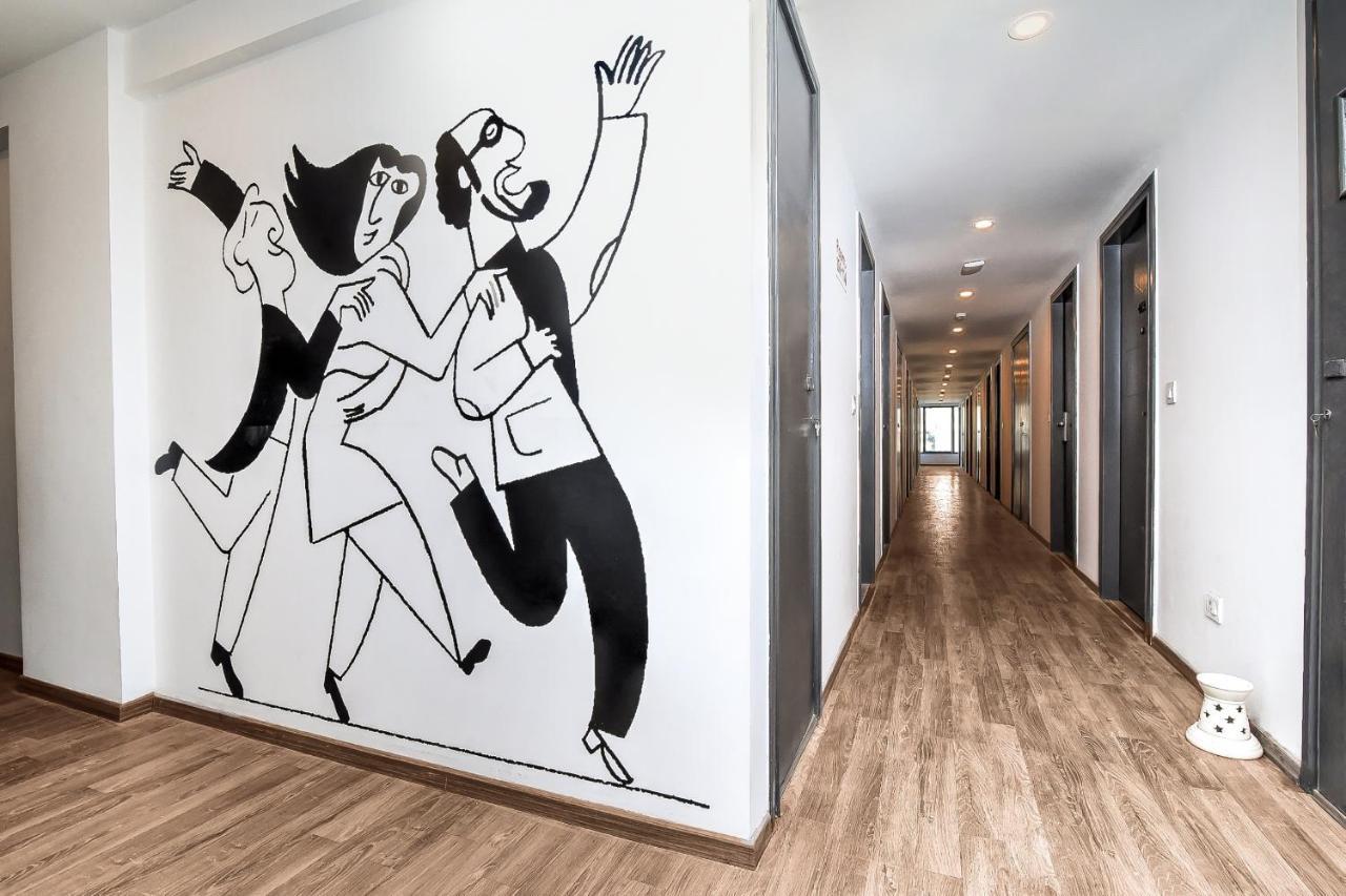 Super Townhouse G Silver Hotels Near Us Biometric Csennai Kültér fotó